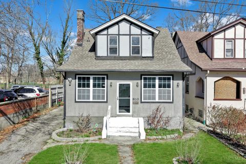 Photo of 810 S Fred Shuttlesworth Circle, Cincinnati, OH 45229 (MLS # 1870607)