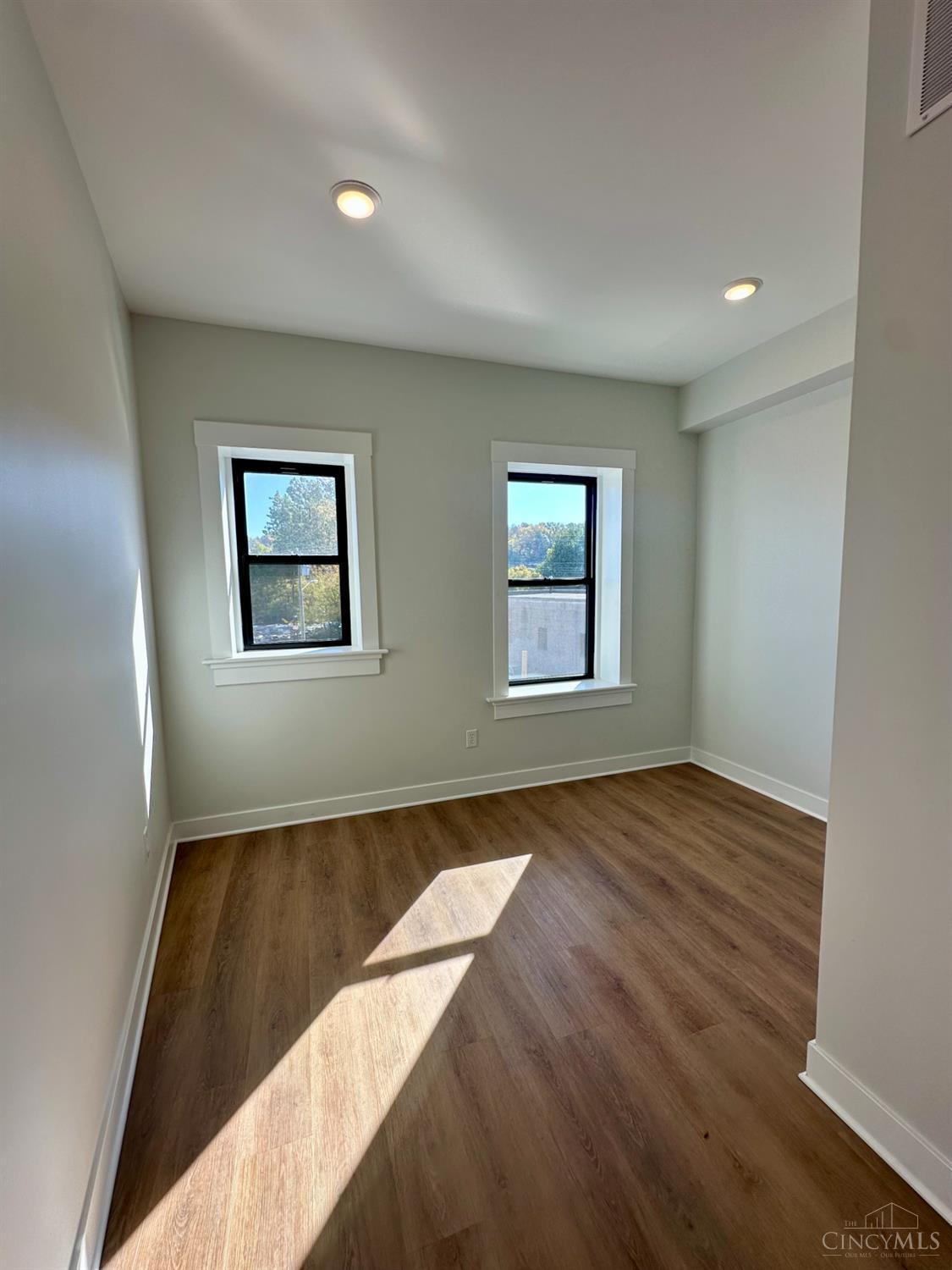 4024 Hamilton Avenue