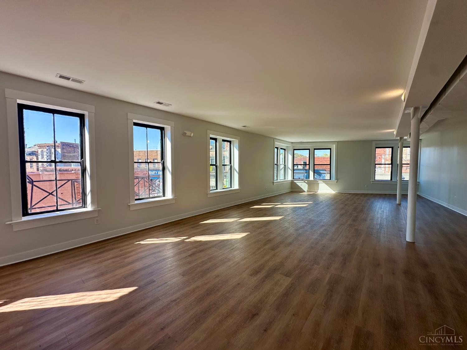 4024 Hamilton Avenue