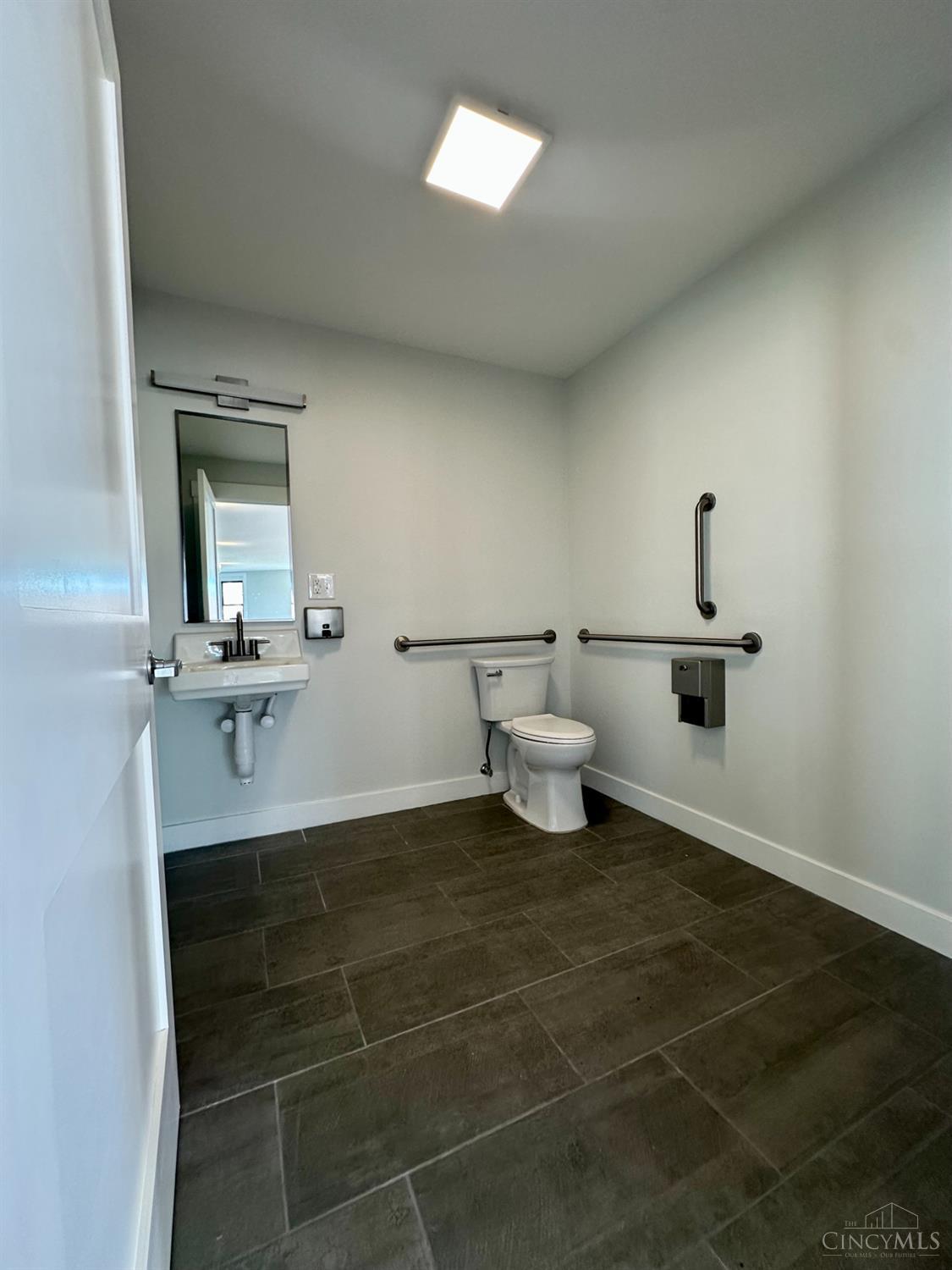 4024 Hamilton Avenue