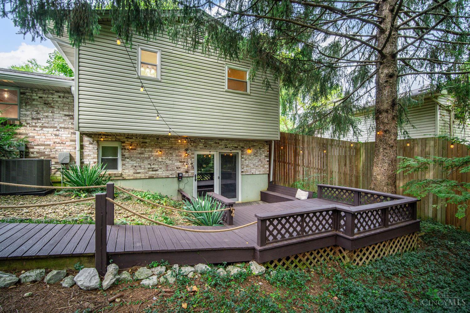 6582 Gretel Court