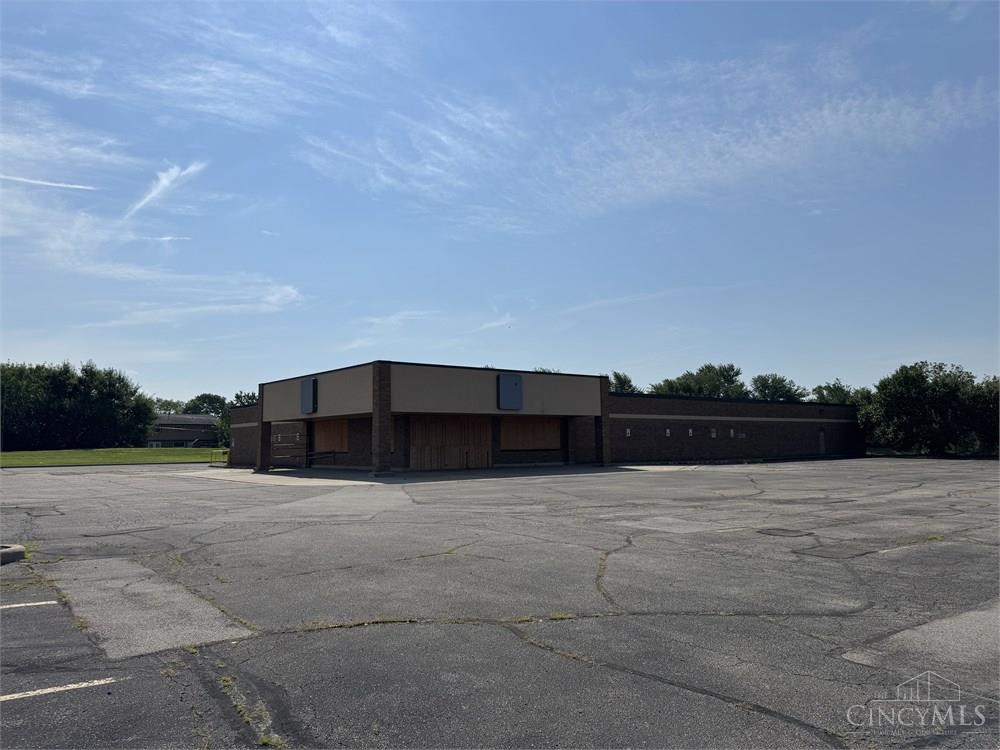1135 W Kemper Road
