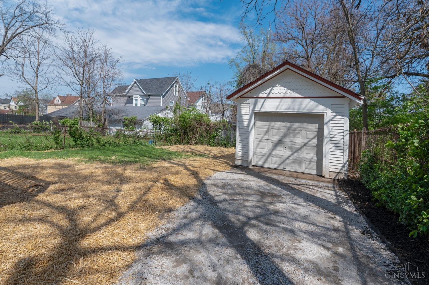 3232 Fairfield Avenue, Cincinnati, Ohio image 37