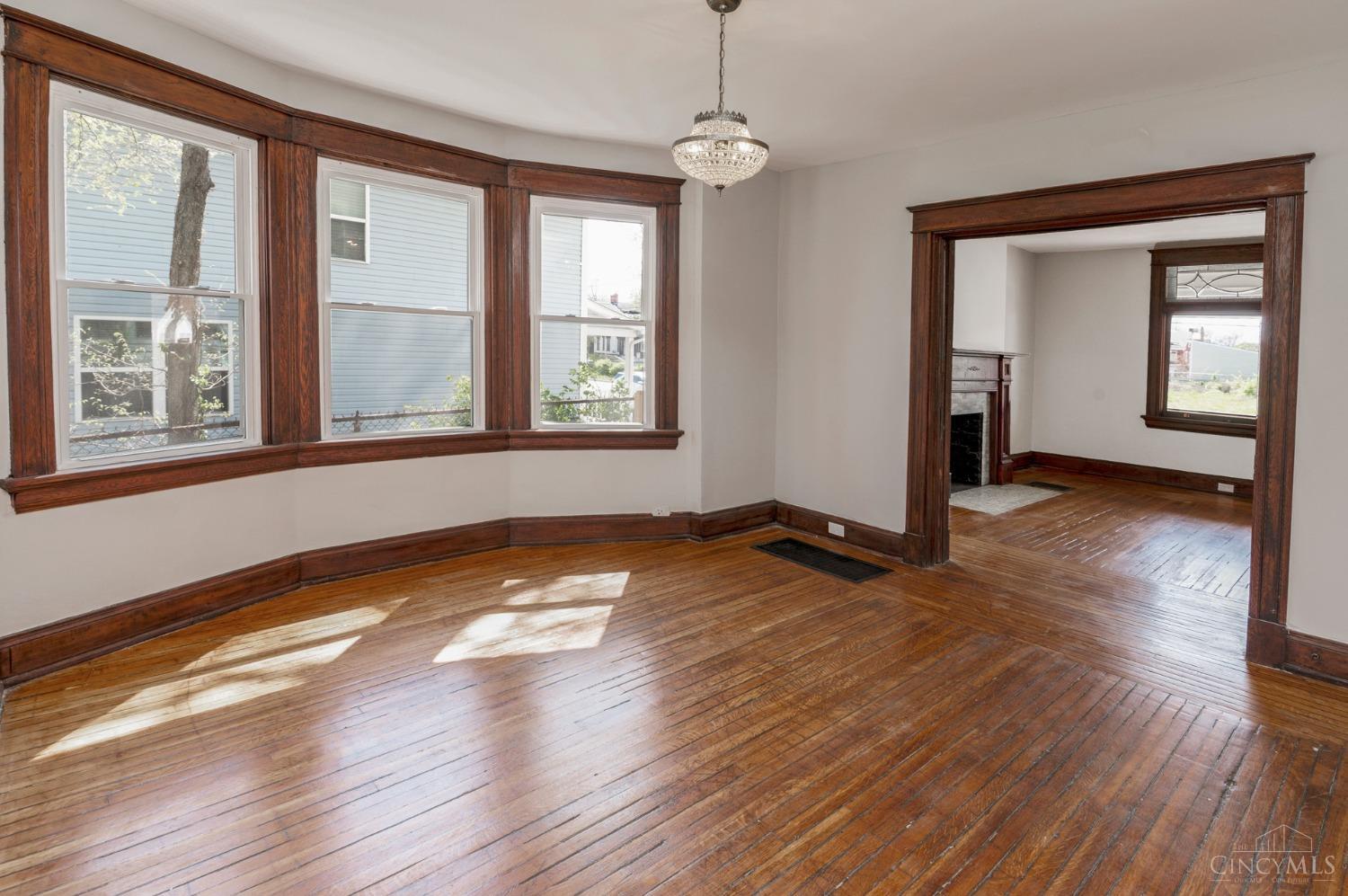 3232 Fairfield Avenue, Cincinnati, Ohio image 7