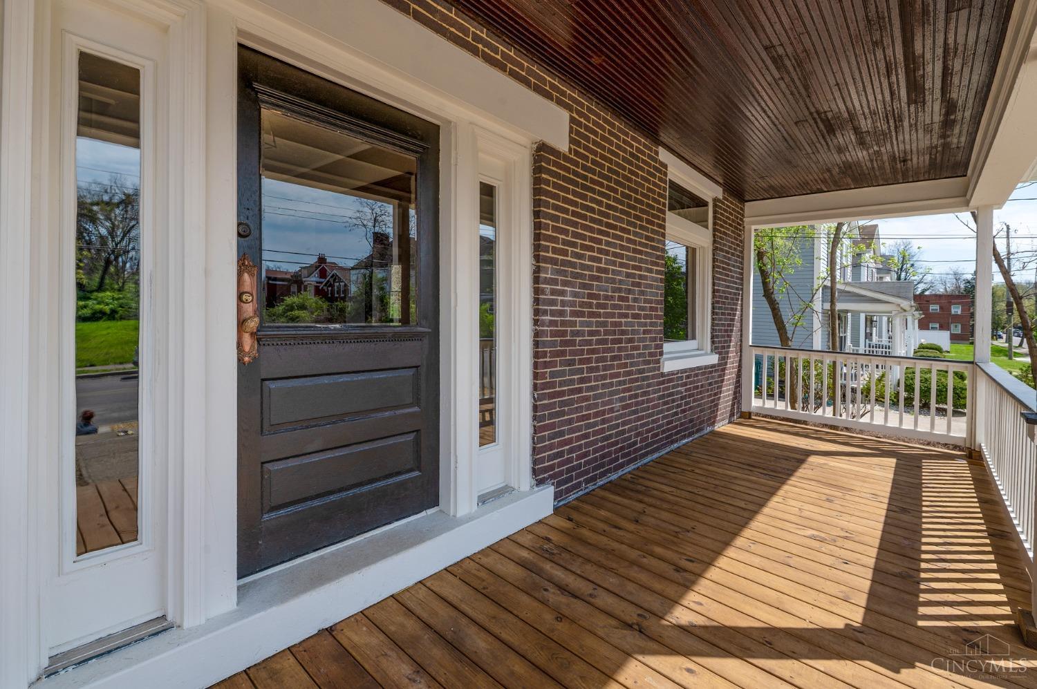 3232 Fairfield Avenue, Cincinnati, Ohio image 2