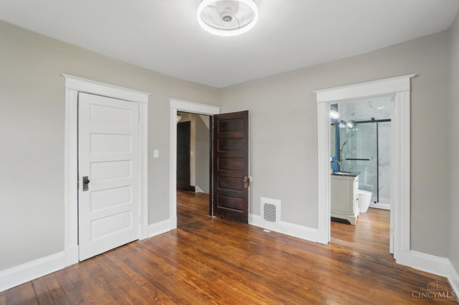 3232 Fairfield Avenue, Cincinnati, Ohio image 18