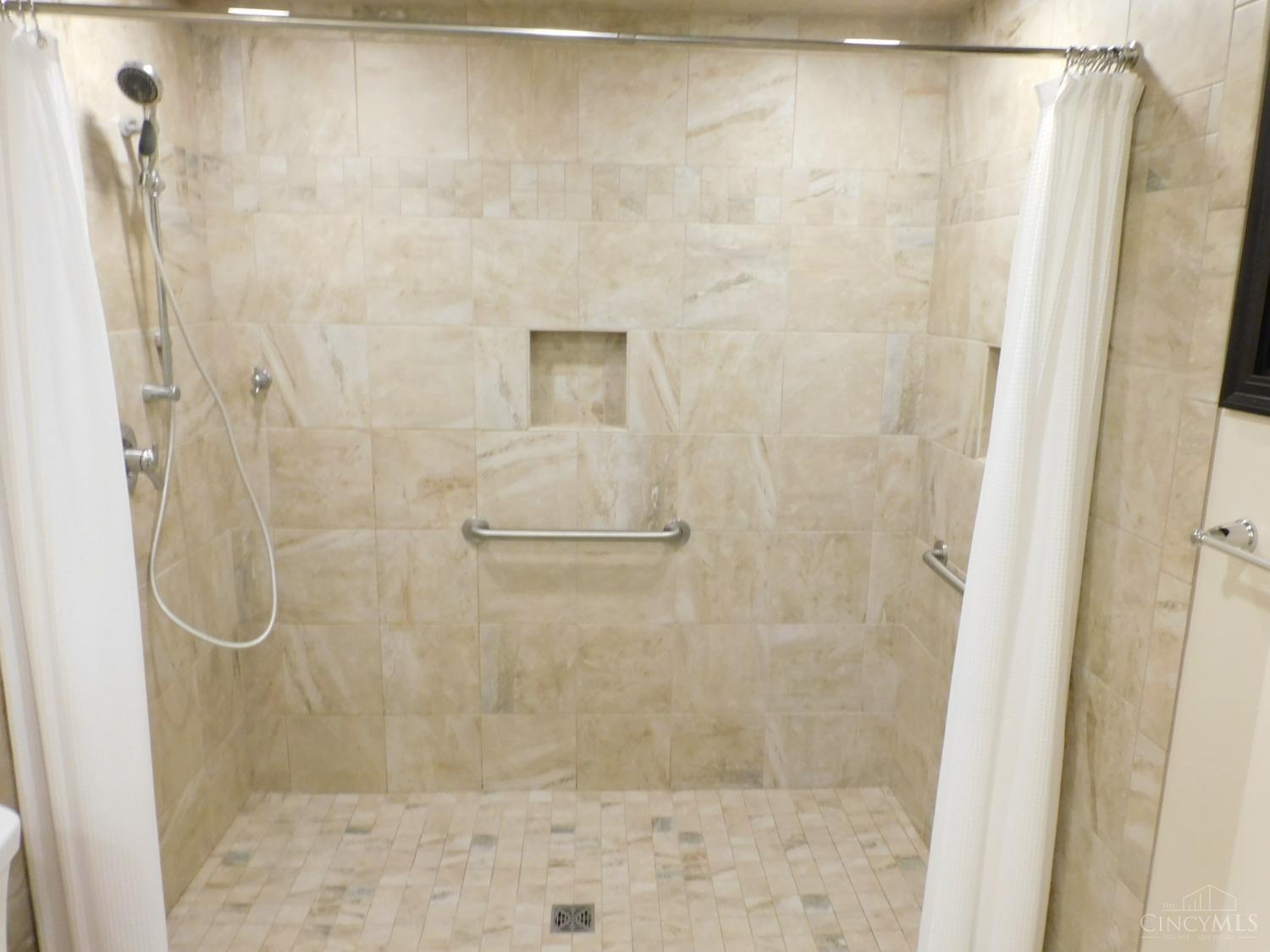 6417 Visitation Drive, Green Township, Ohio image 32