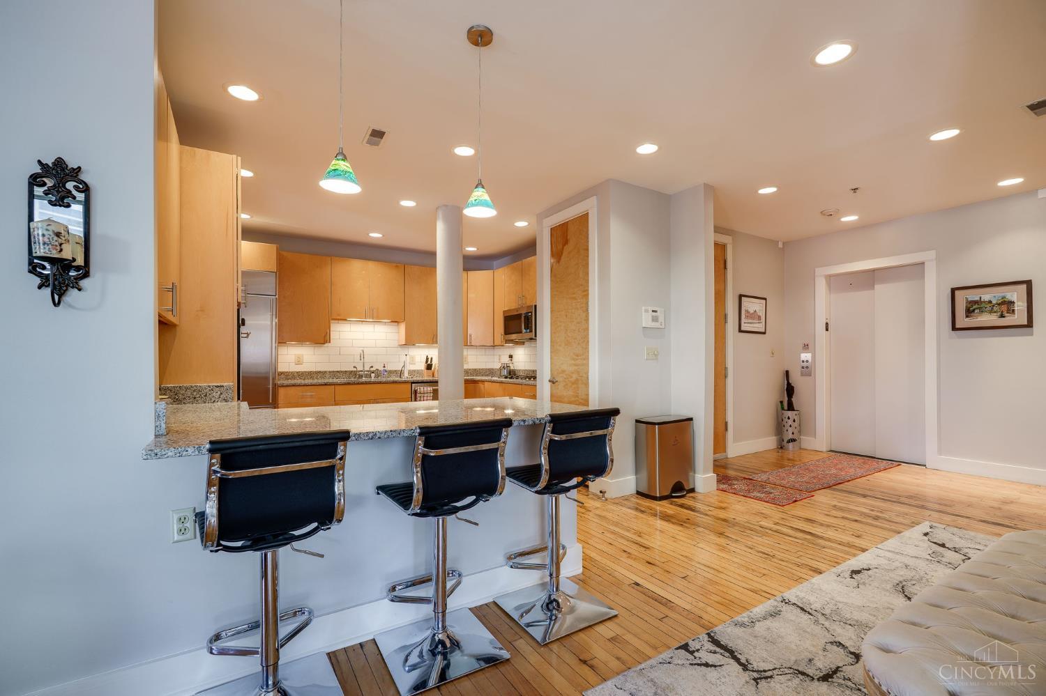 26 E Sixth Street 501