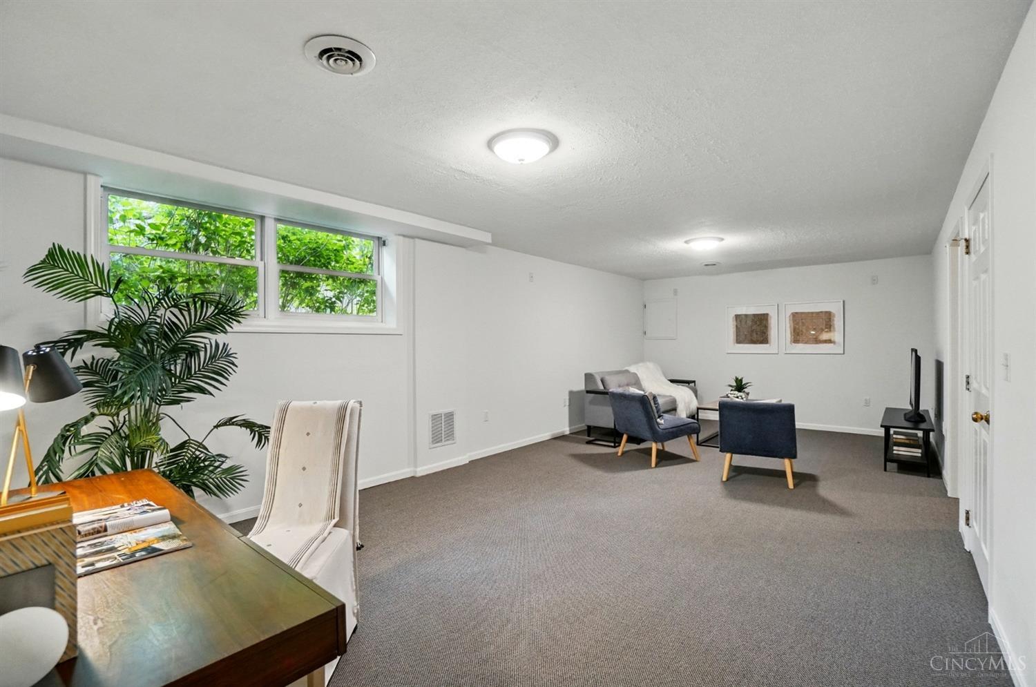 5463 Hanover Circle, Cincinnati, Ohio image 21