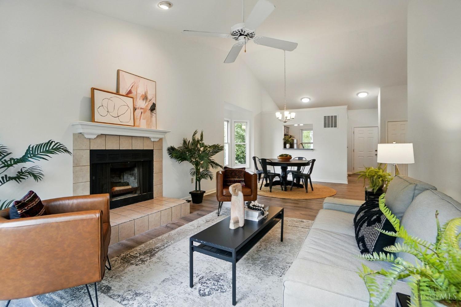 5463 Hanover Circle, Cincinnati, Ohio image 4