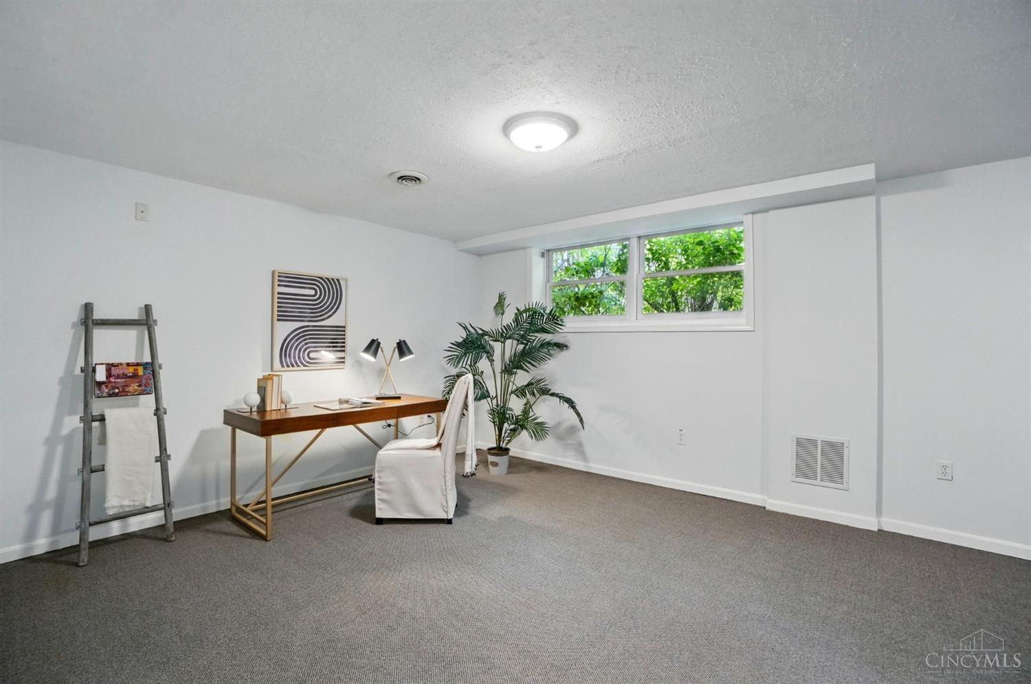 5463 Hanover Circle, Cincinnati, Ohio image 22