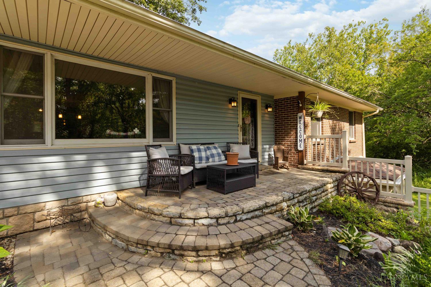 1084 Brown Road