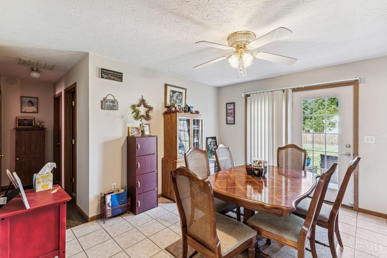 65 Douglas Circle, Georgetown, Ohio image 8