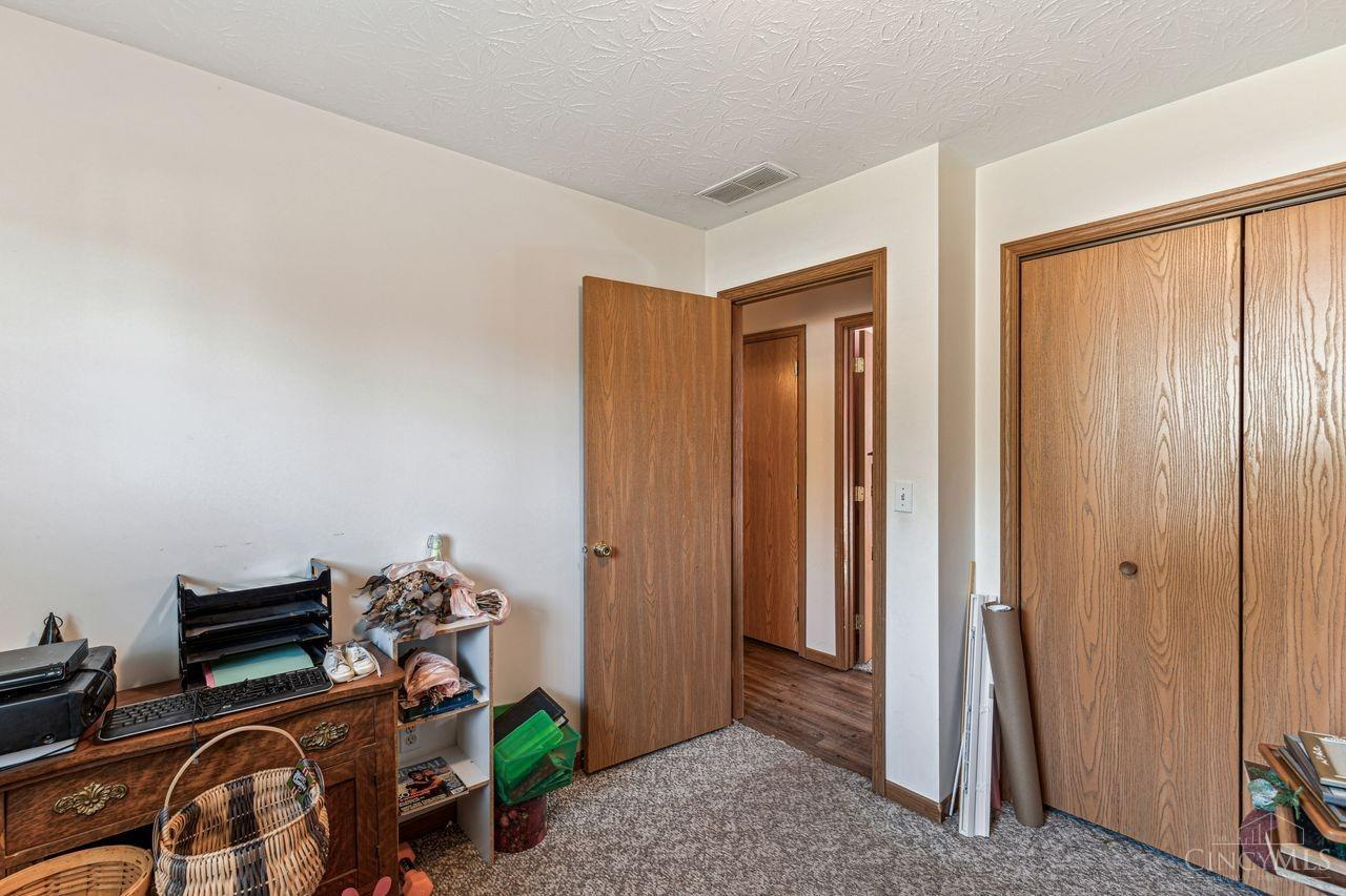 65 Douglas Circle, Georgetown, Ohio image 18