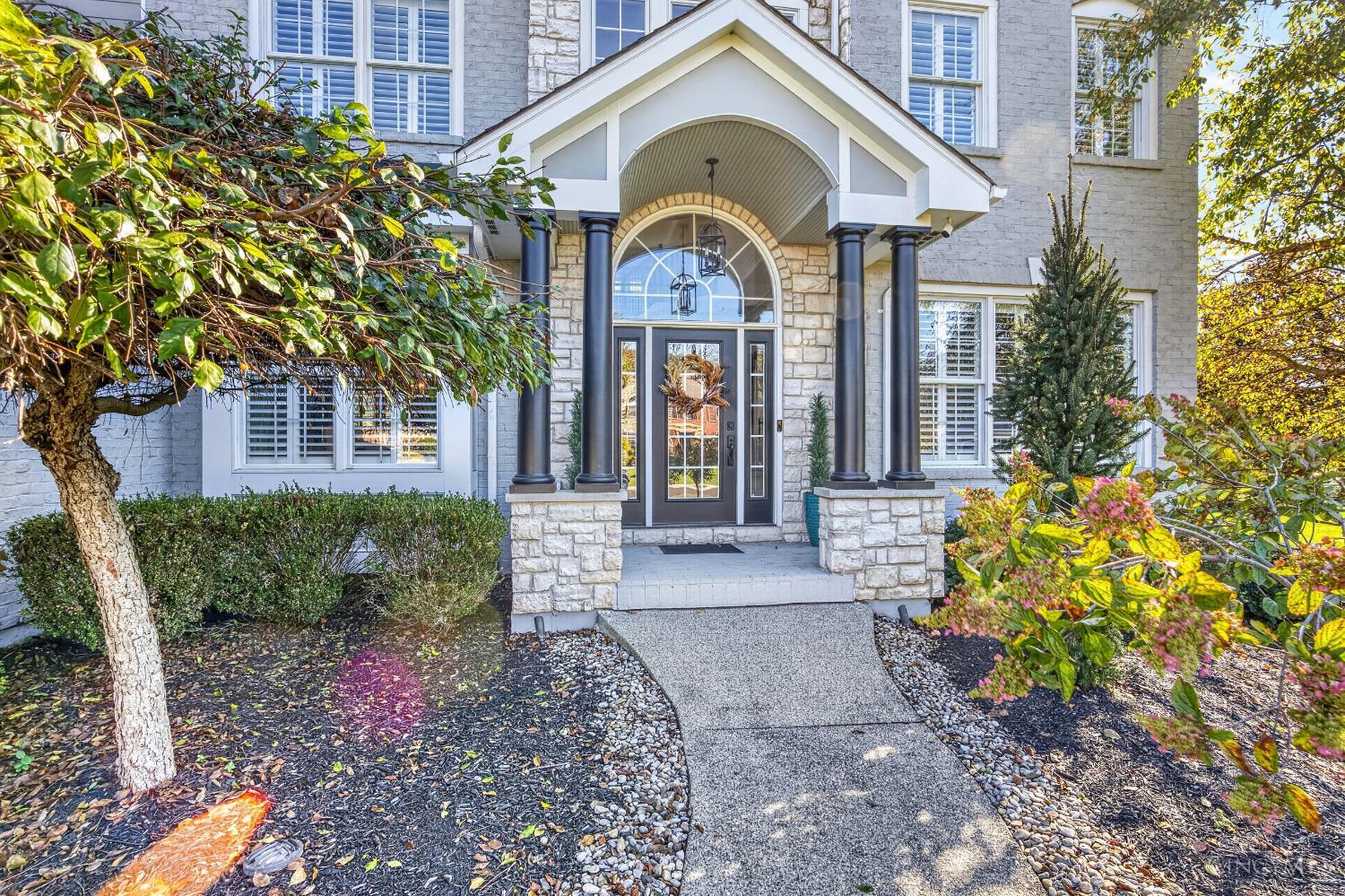 688 Ascot Drive