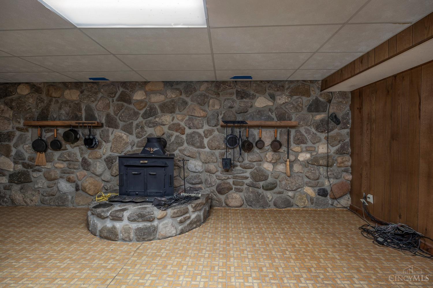 7385 Cave Road, Paint Twp, Ohio image 49