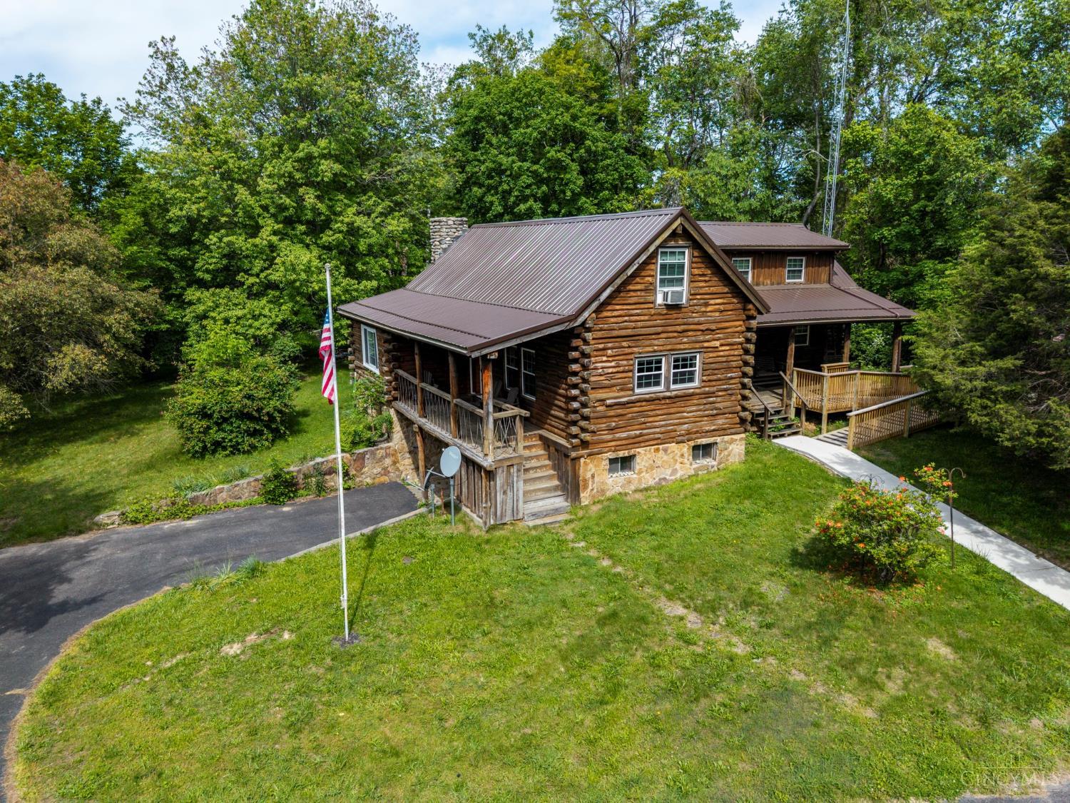 7385 Cave Road, Paint Twp, Ohio image 2