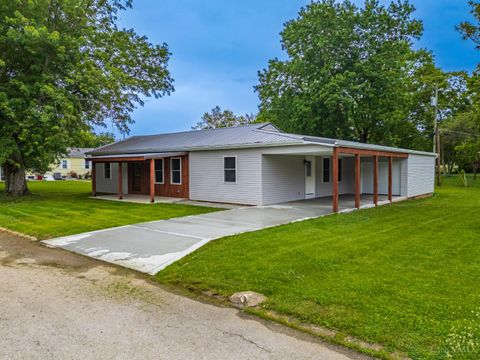 Photo of 224 High Street, Peebles, OH 45660 (MLS # 1879585)
