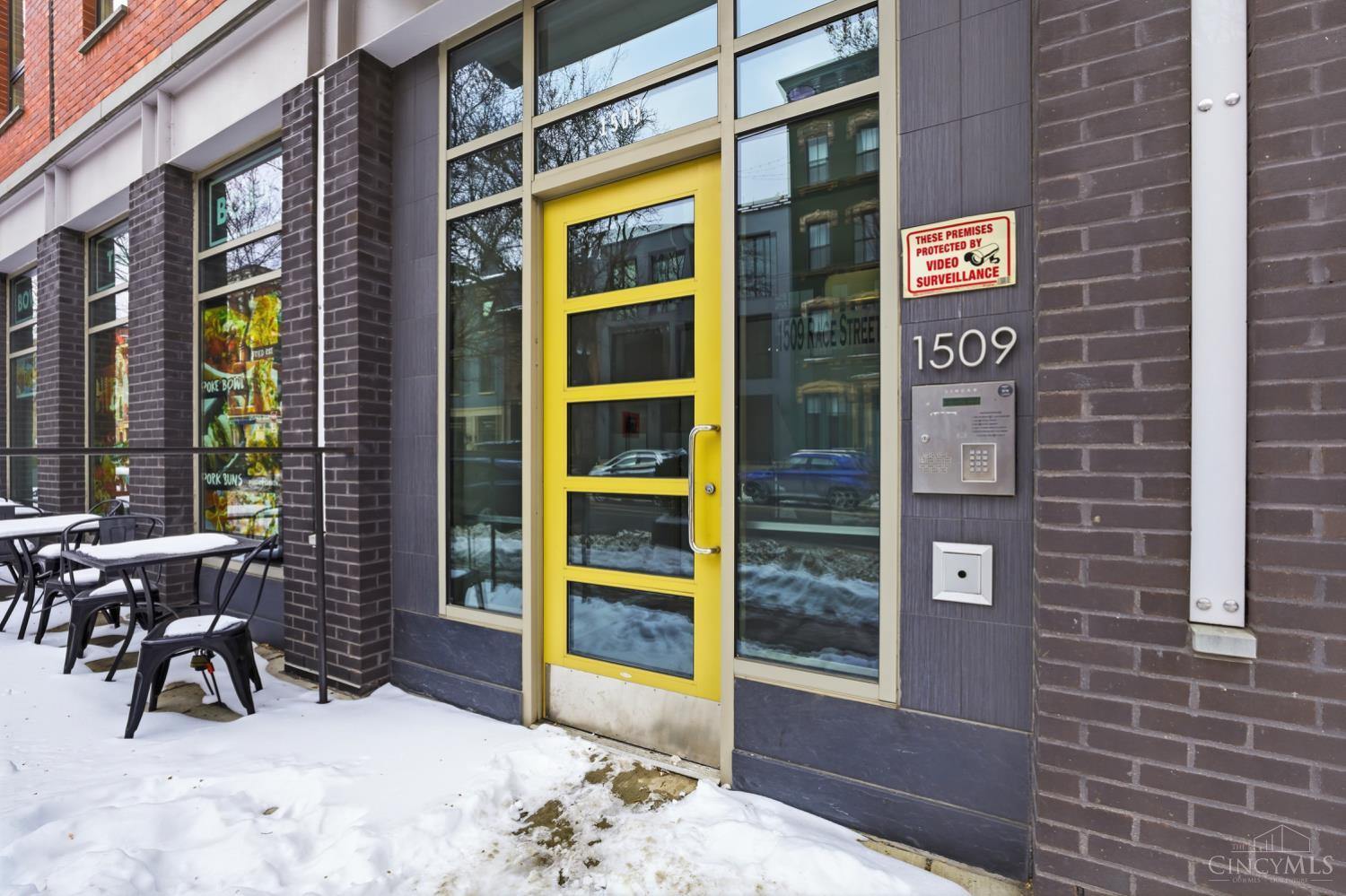 1509 Race Street 205