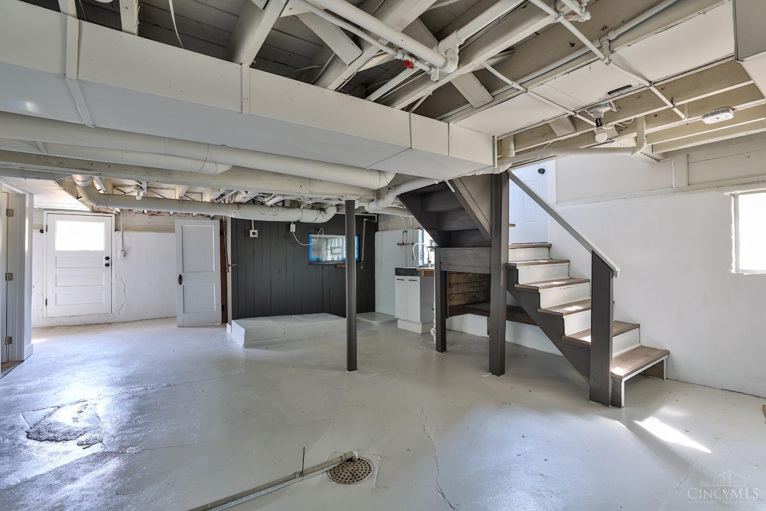 2905 Losantiville Avenue, Cincinnati, Ohio image 32