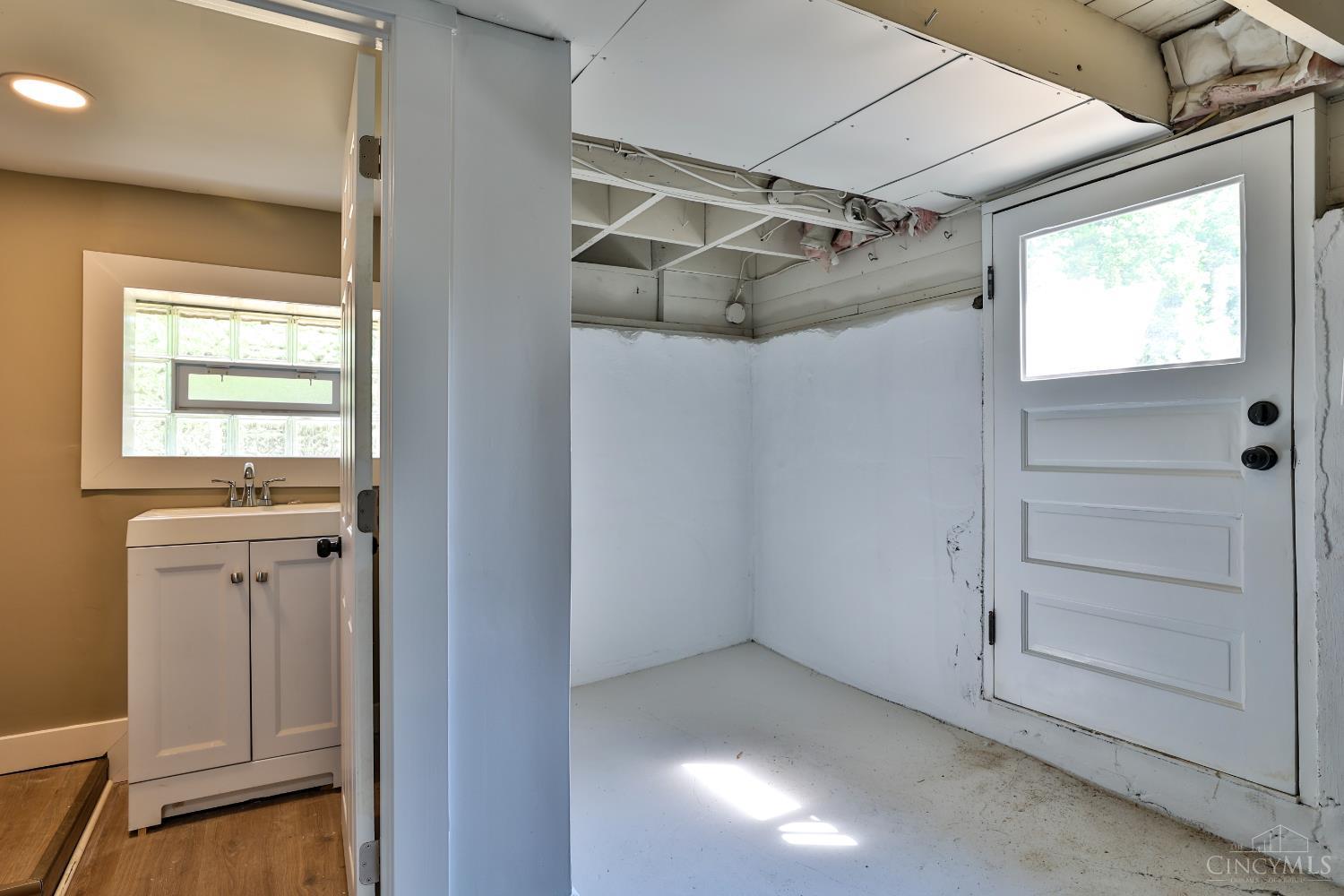2905 Losantiville Avenue, Cincinnati, Ohio image 36