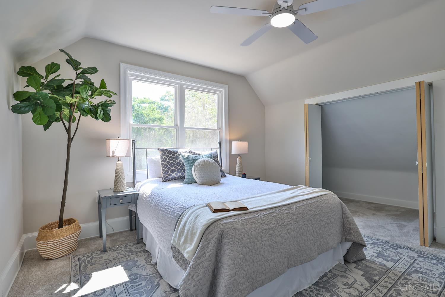 2905 Losantiville Avenue, Cincinnati, Ohio image 24