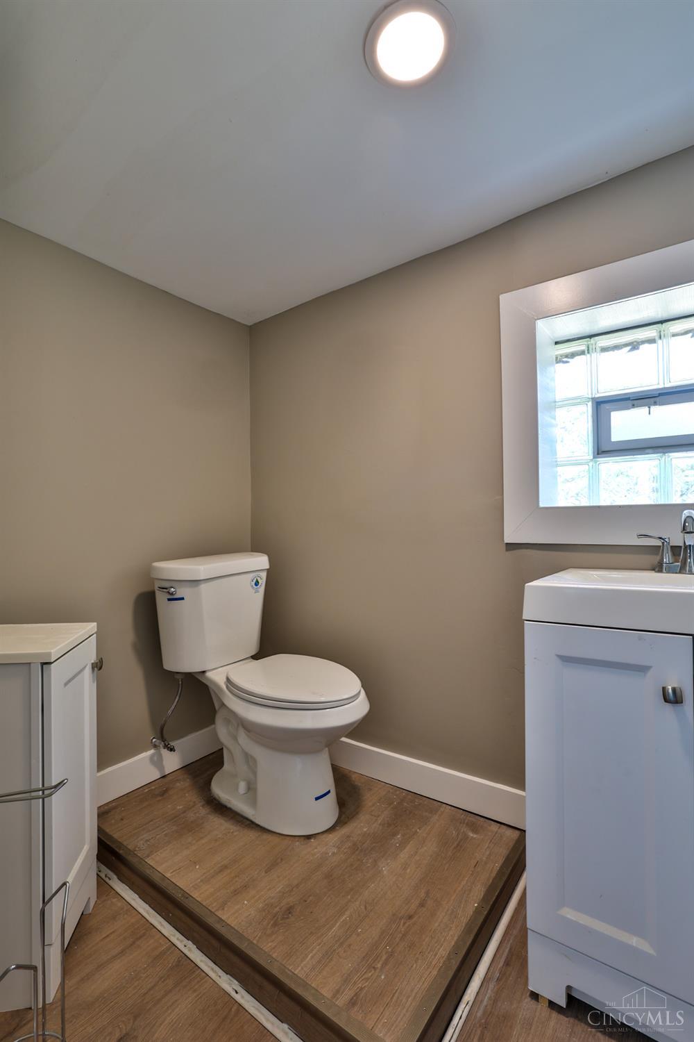 2905 Losantiville Avenue, Cincinnati, Ohio image 34