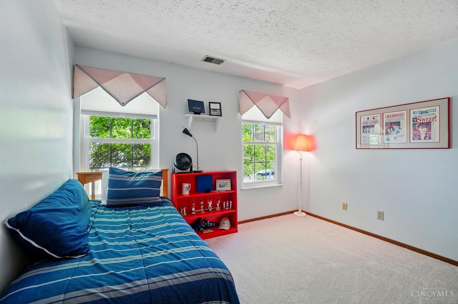 5594 Fawnwood Lane, Colerain Twp, Ohio image 32