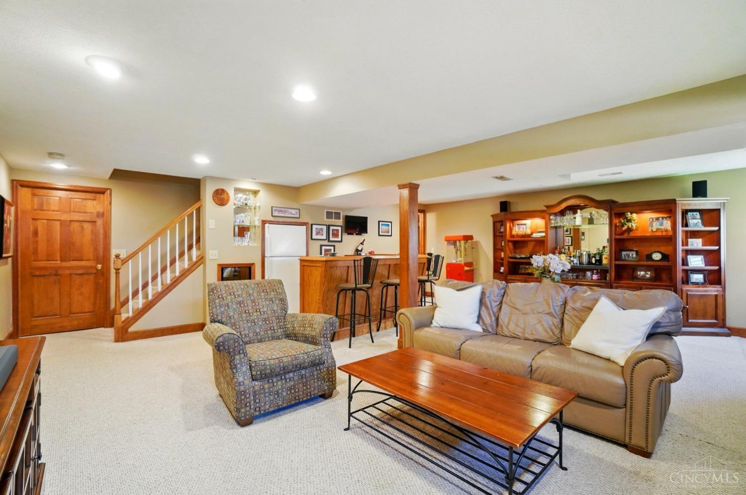 5594 Fawnwood Lane, Colerain Twp, Ohio image 34