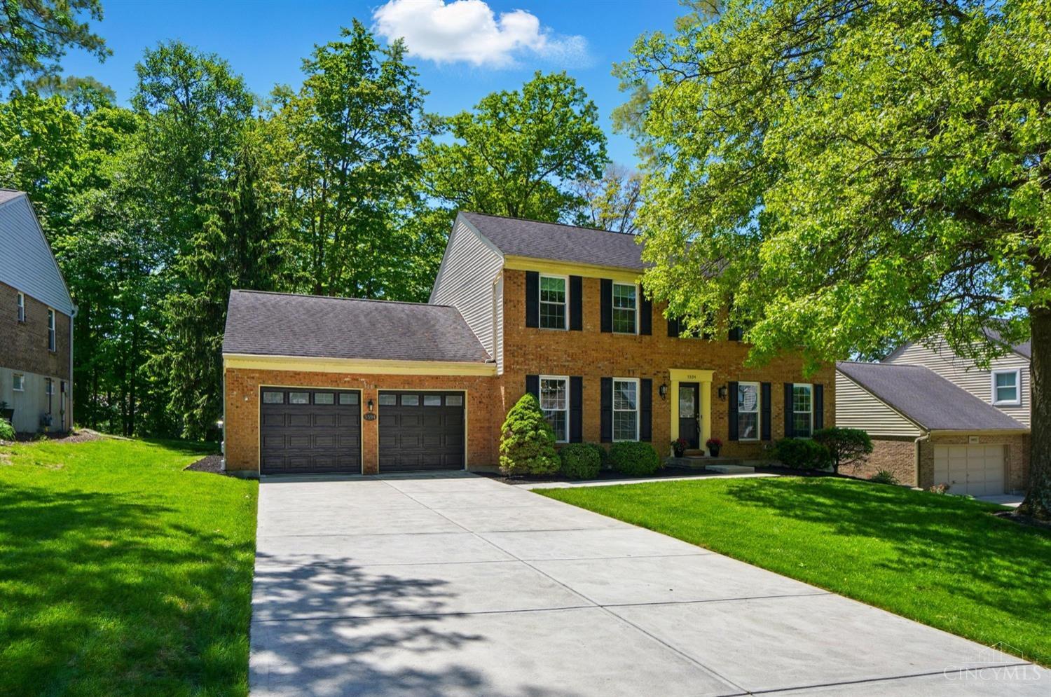 5594 Fawnwood Lane, Colerain Twp, Ohio image 3
