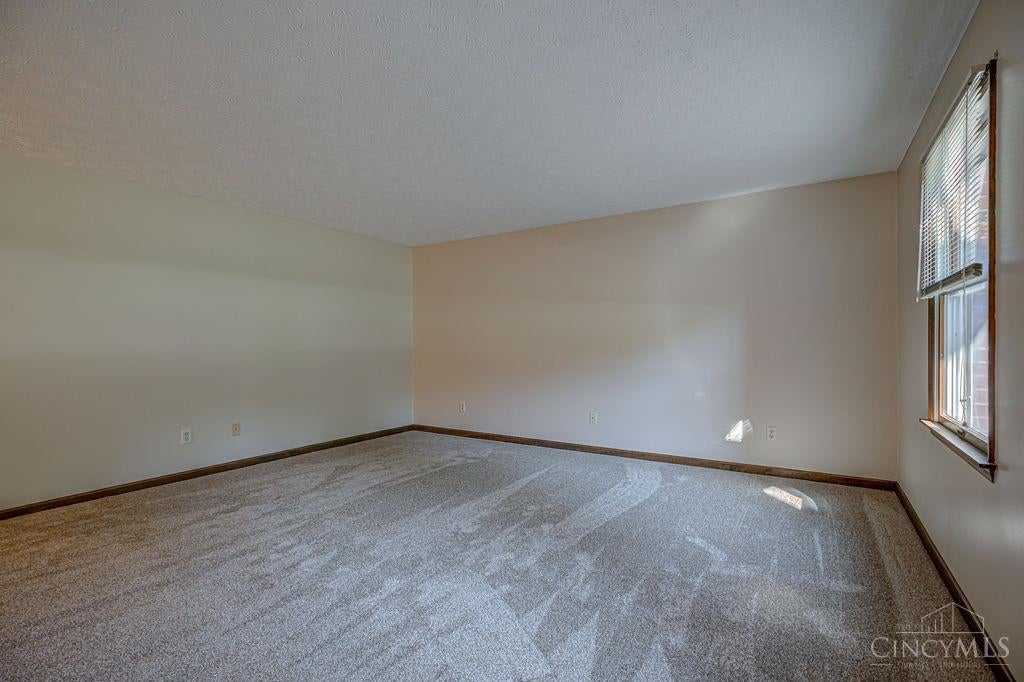650 Leo Drive