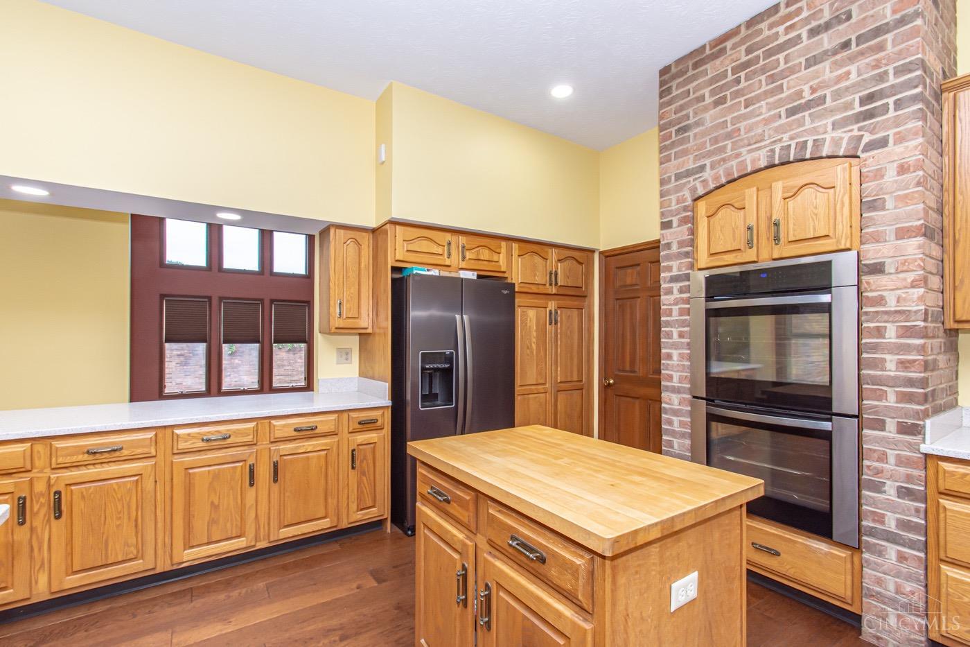 4901 Oakview Drive, Middletown, Ohio image 22