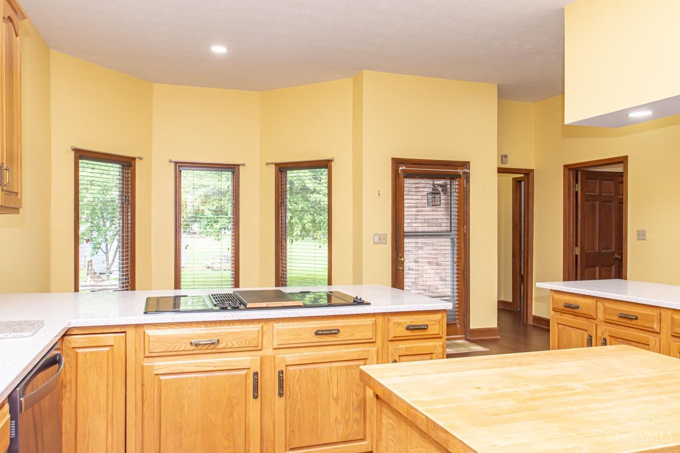 4901 Oakview Drive, Middletown, Ohio image 18