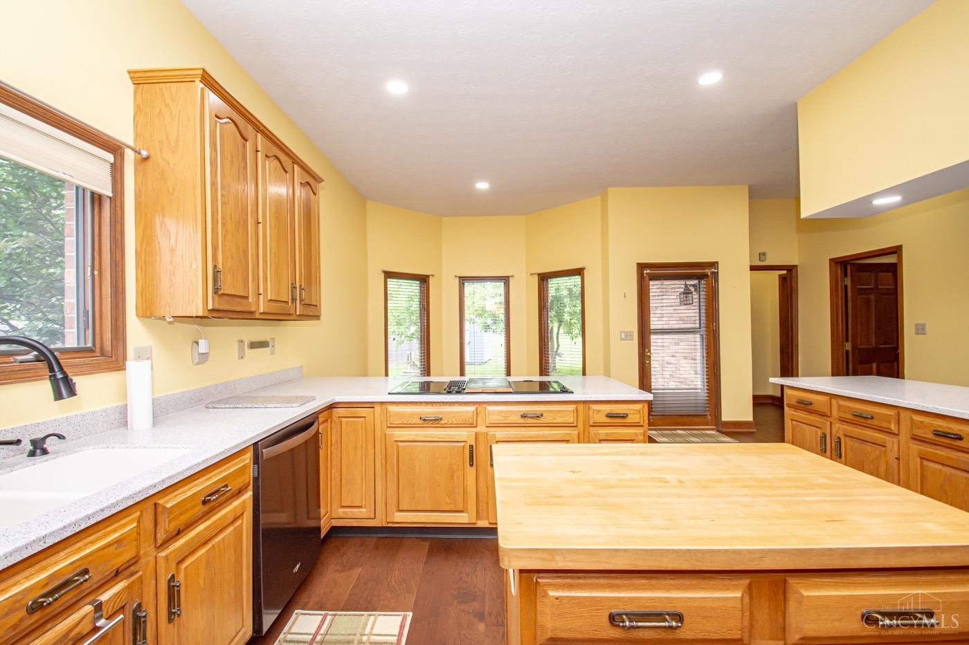 4901 Oakview Drive, Middletown, Ohio image 19