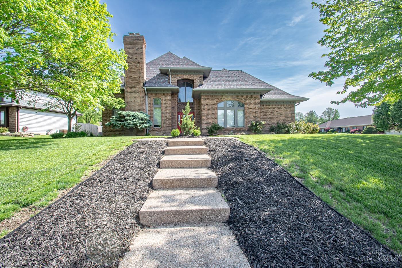 4901 Oakview Drive, Middletown, Ohio image 1