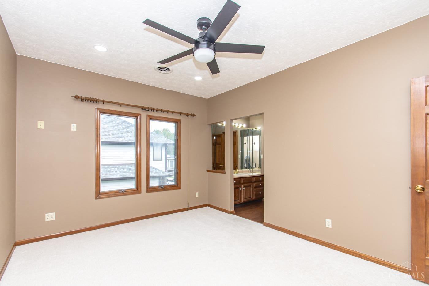 4901 Oakview Drive, Middletown, Ohio image 43