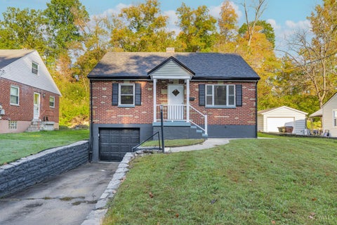 Photo of 218 Ridgeway Road, Springfield Township, OH 45216 (MLS # 1898659)