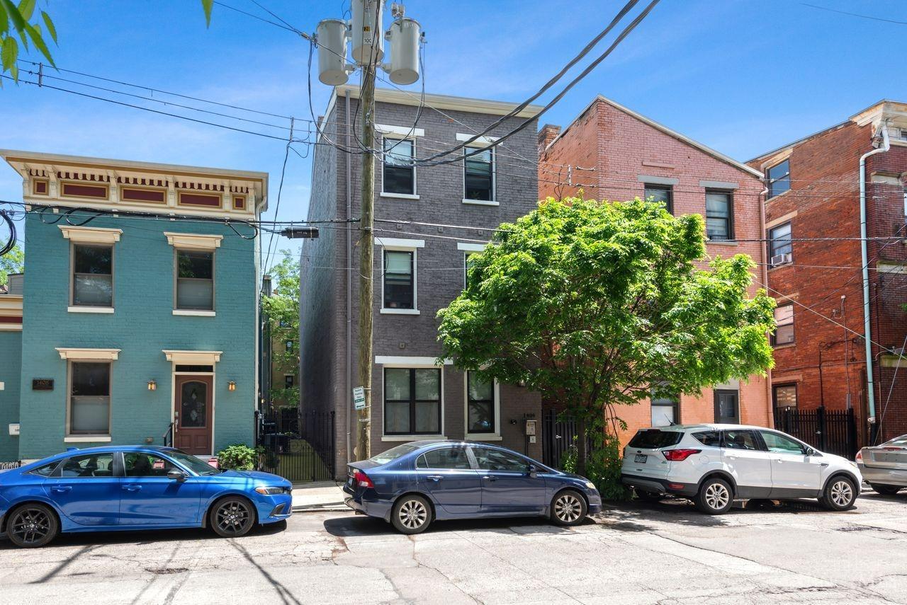 1406 Republic Street 102