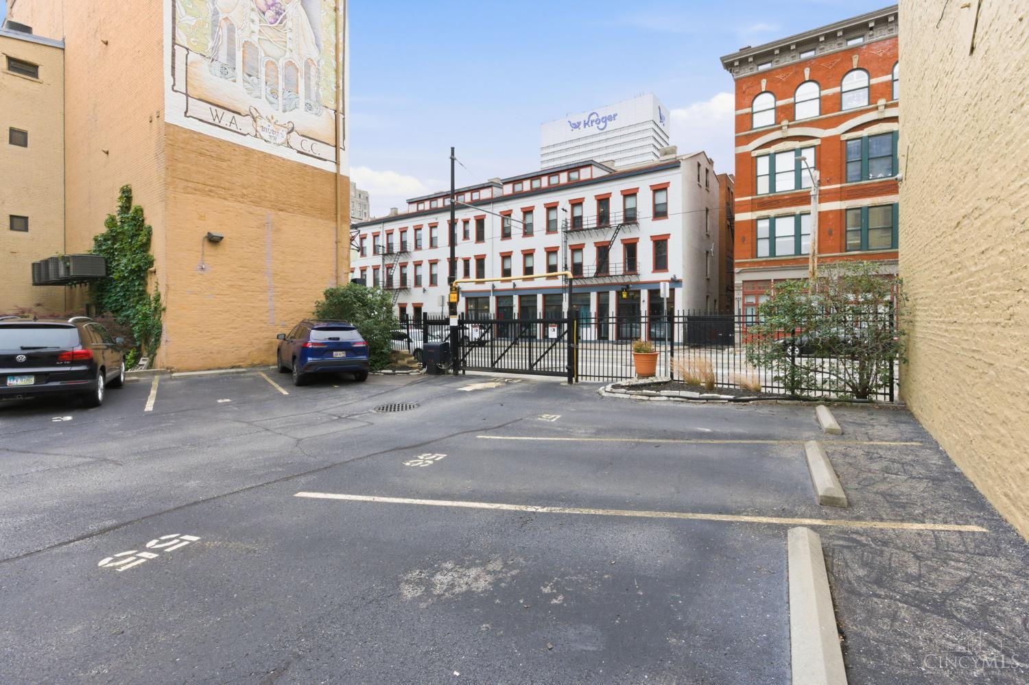20 W 12th Street 403A
