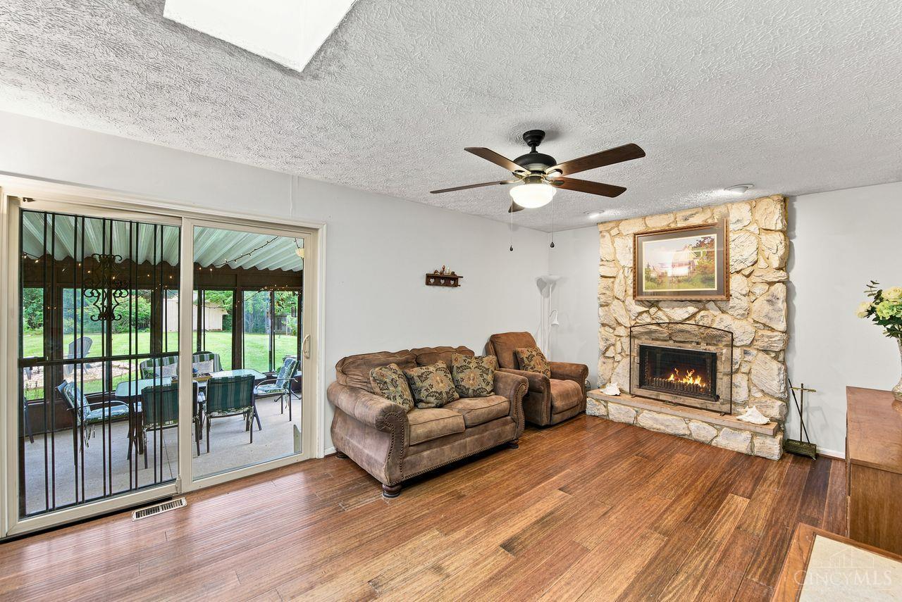 8488 Bluebird Drive