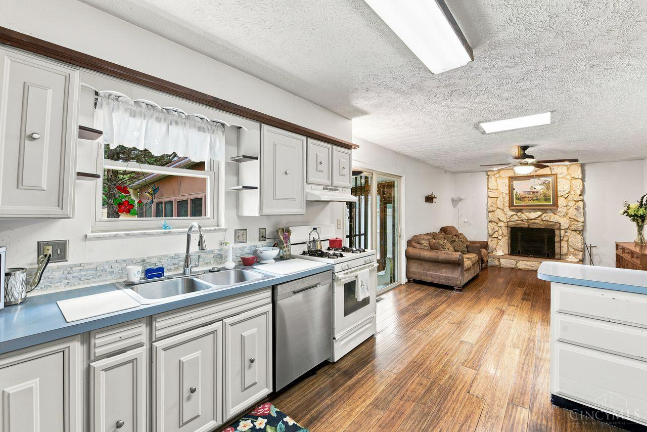 8488 Bluebird Drive
