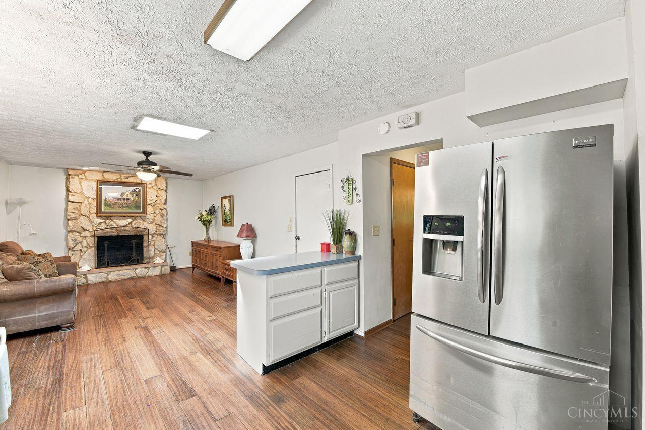 8488 Bluebird Drive