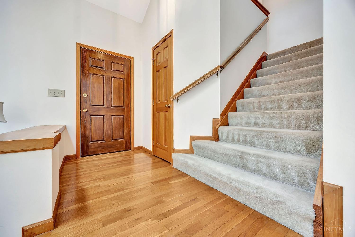 6026 Tarn Circle, Mason, Ohio image 8