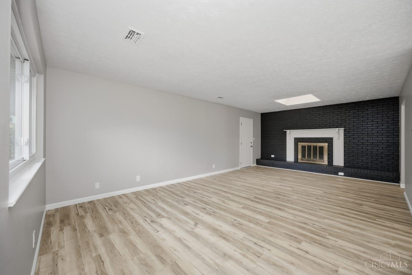 5480 Mississippi Drive