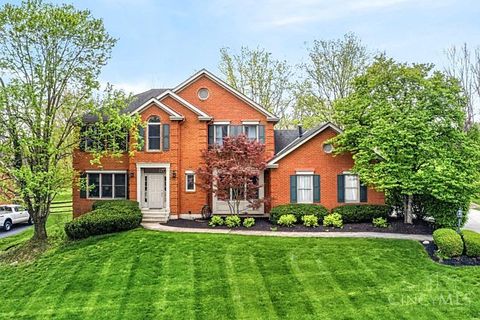 Photo of 9235 Applecrest Court, Cincinnati, OH 45242 (MLS # 1874065)
