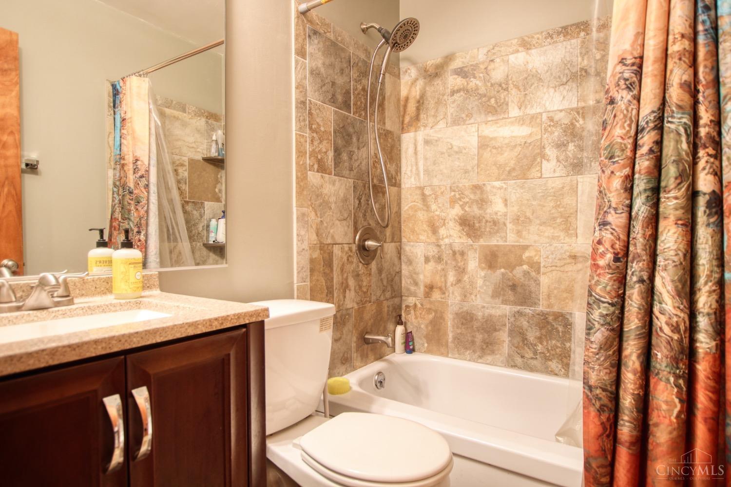 2618 Monette Court, Colerain Twp, Ohio image 12