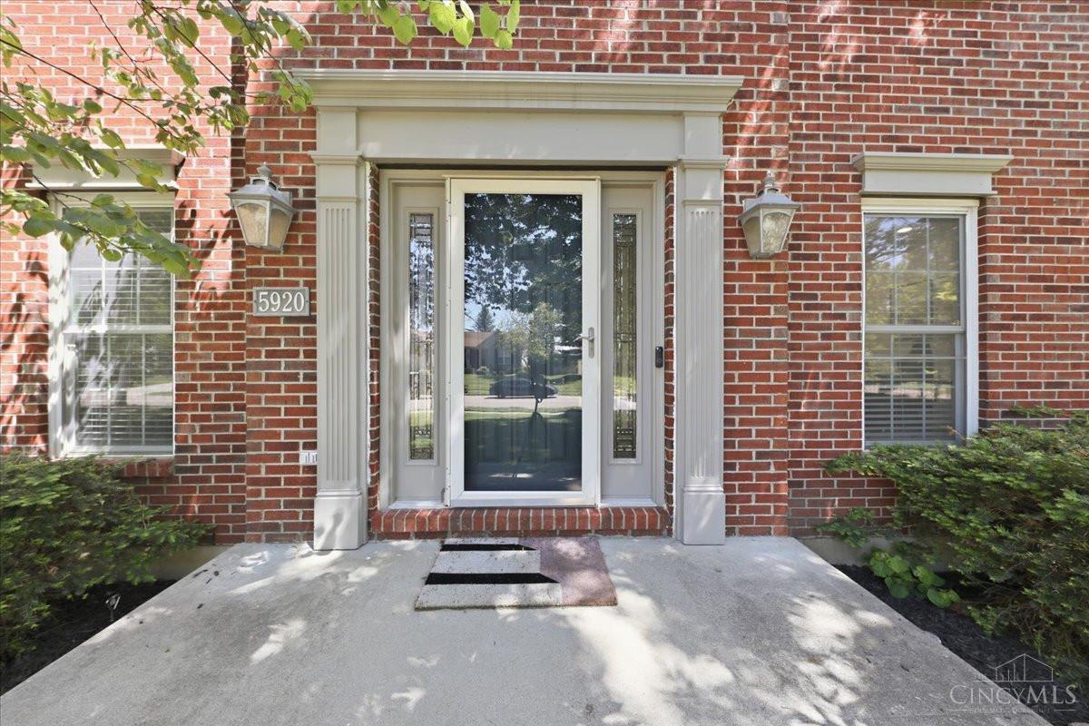 5920 Thornberry Court