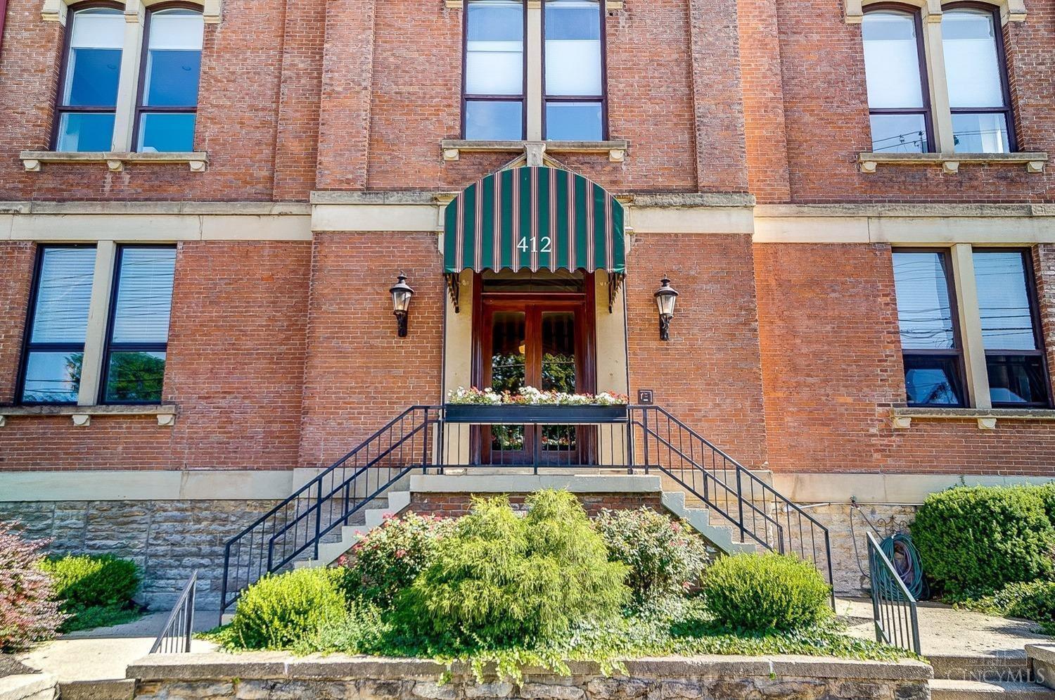 412 Liberty Hill 3C