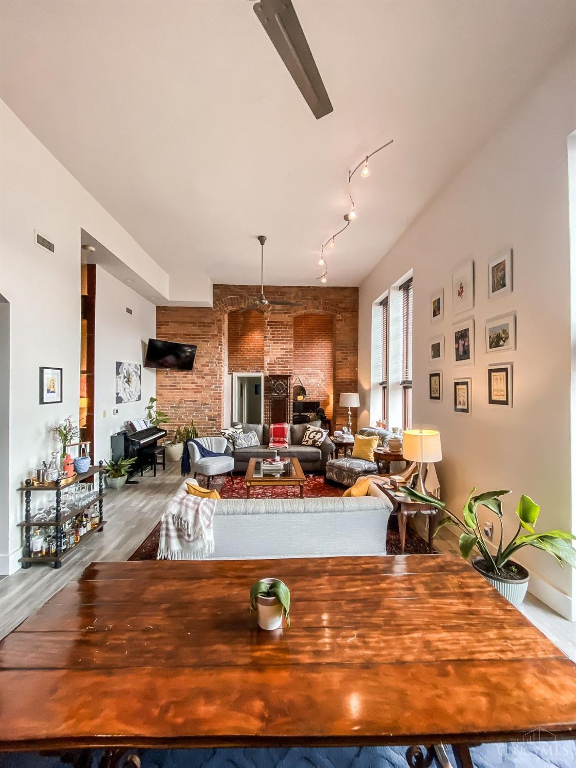 412 Liberty Hill 3C