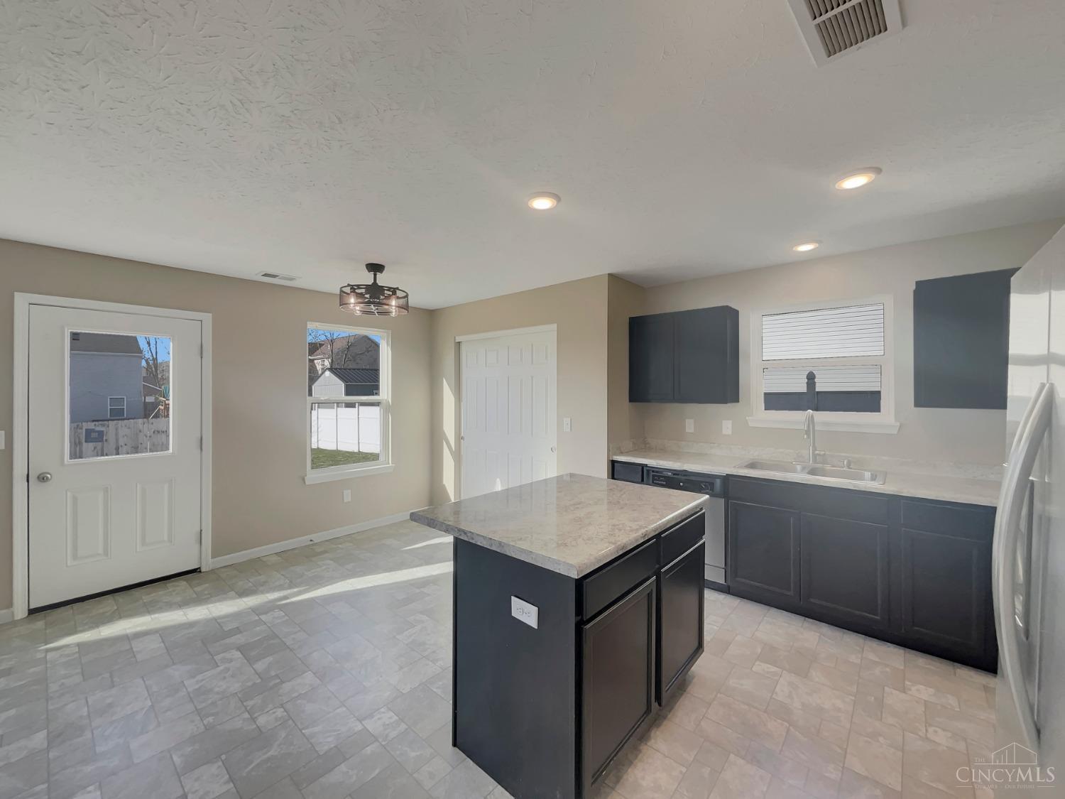 5 Berry Court, Germantown, Ohio image 6